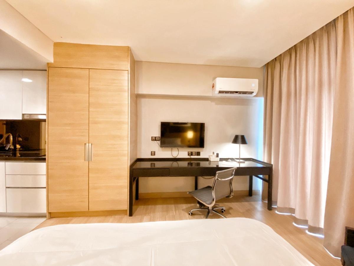 Straits Suite By C Homestay Malacca Bagian luar foto