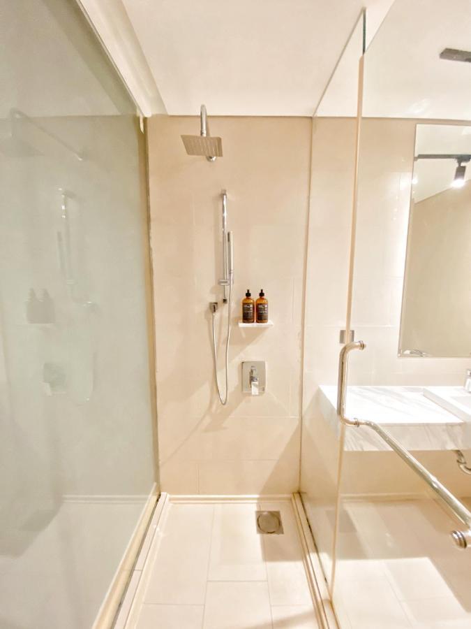 Straits Suite By C Homestay Malacca Bagian luar foto