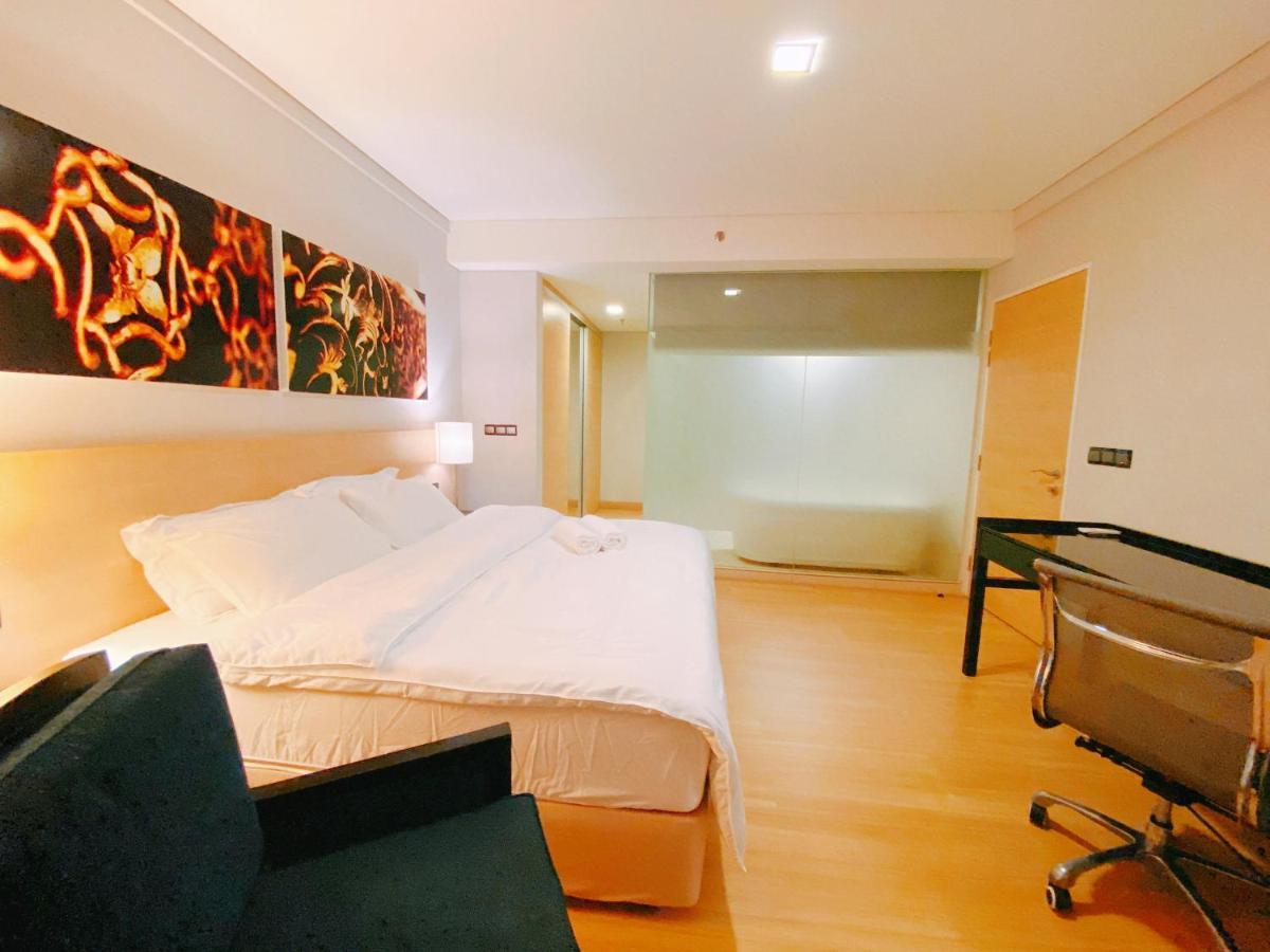 Straits Suite By C Homestay Malacca Bagian luar foto