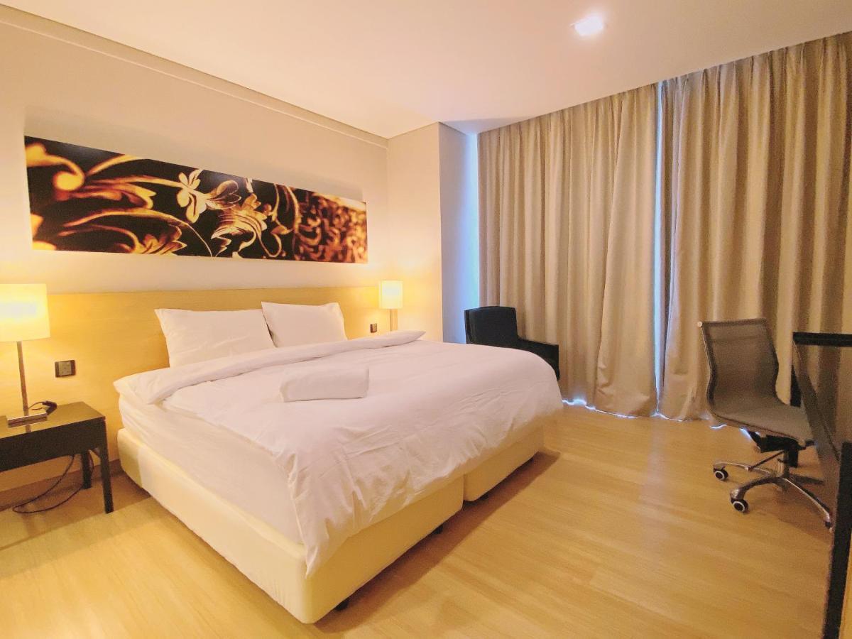 Straits Suite By C Homestay Malacca Bagian luar foto