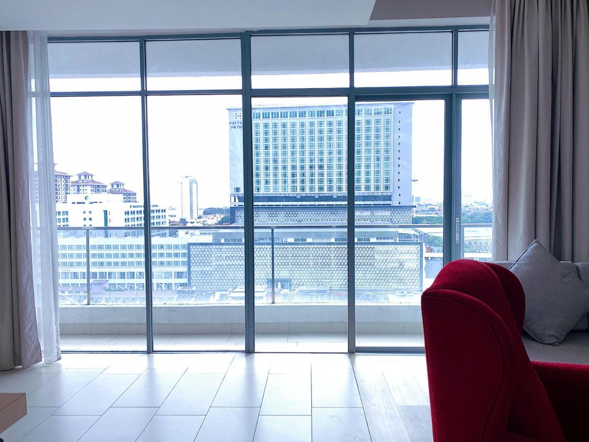 Straits Suite By C Homestay Malacca Bagian luar foto