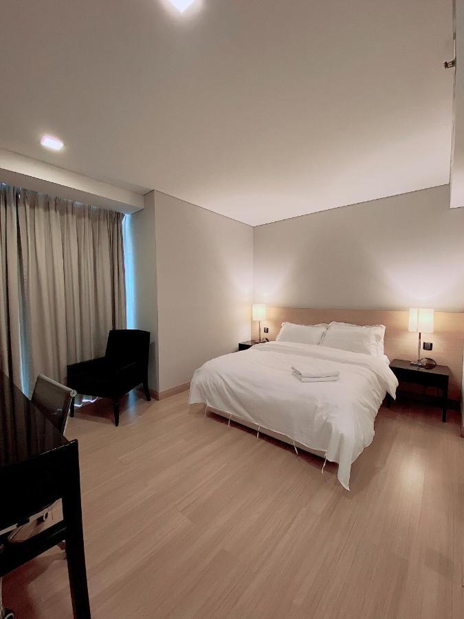 Straits Suite By C Homestay Malacca Bagian luar foto