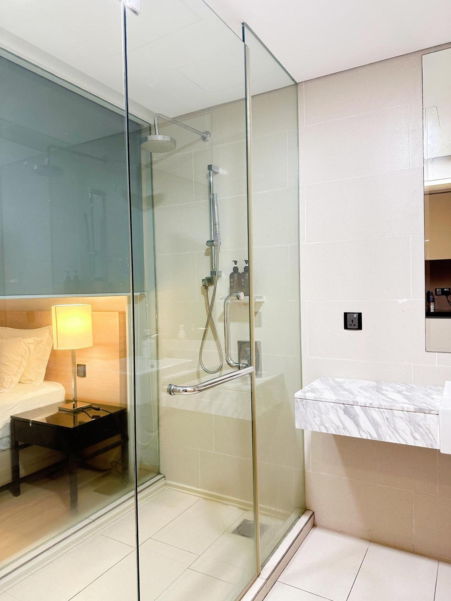 Straits Suite By C Homestay Malacca Bagian luar foto