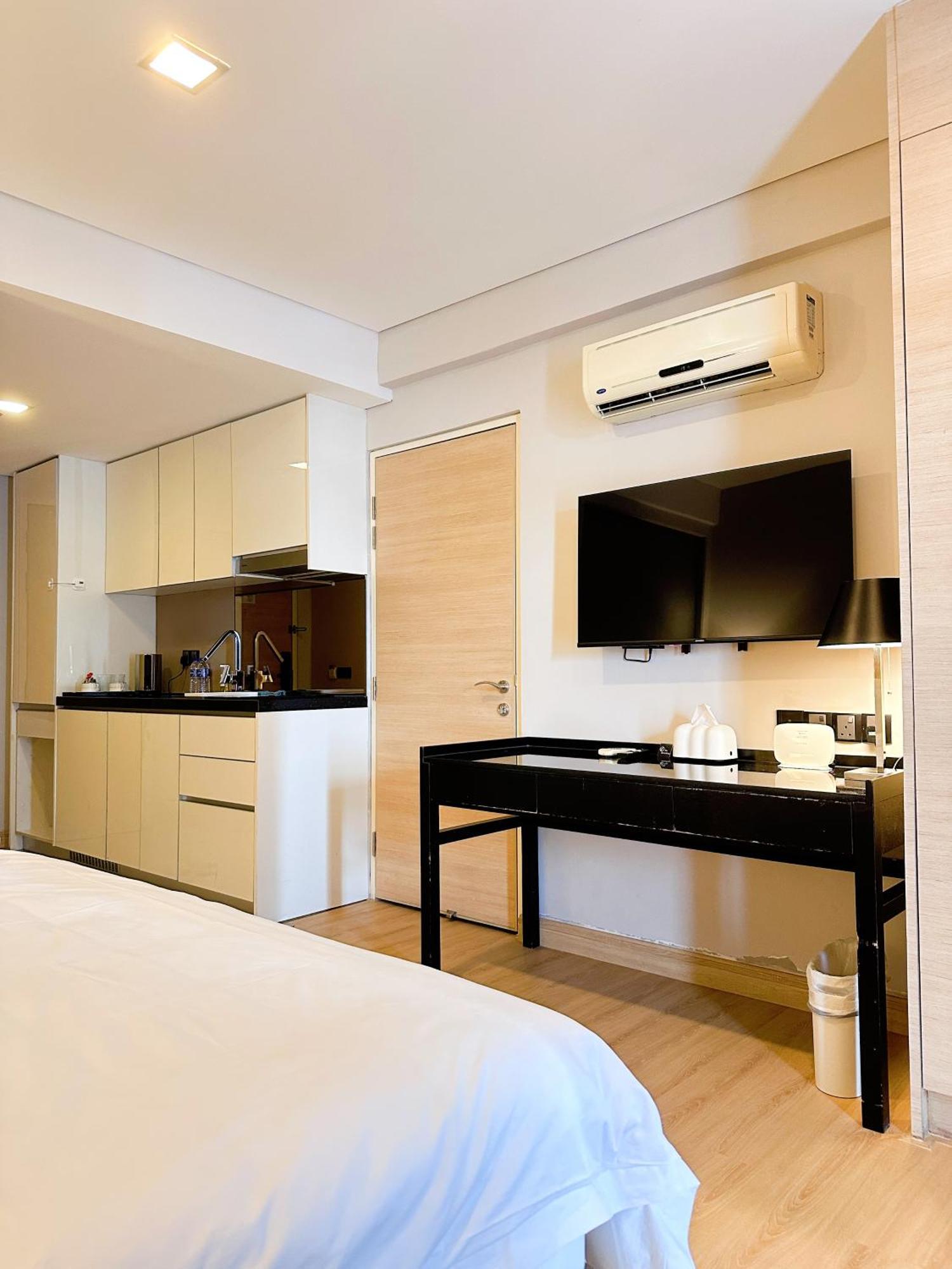 Straits Suite By C Homestay Malacca Bagian luar foto
